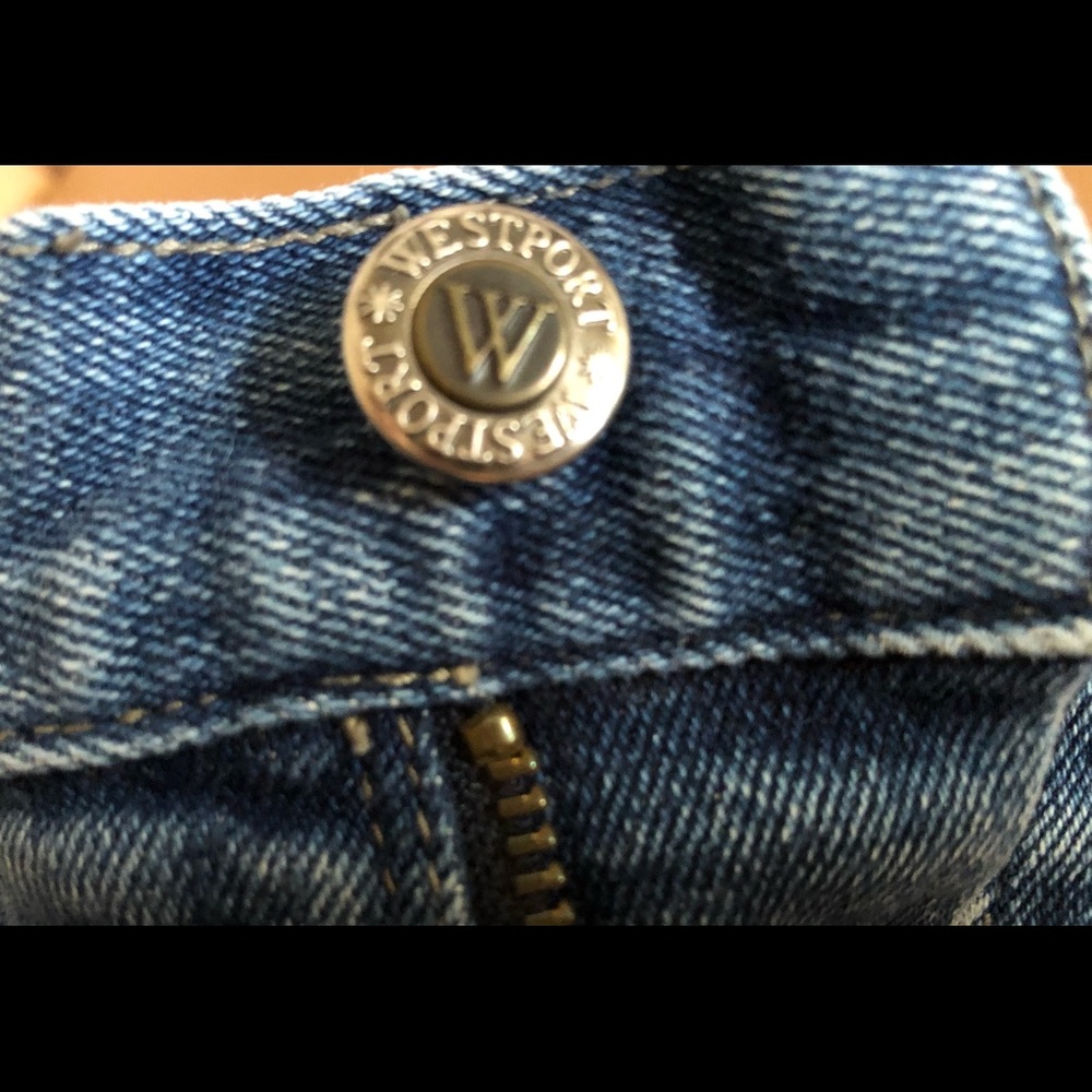 Jeans - Picture 3 of 4